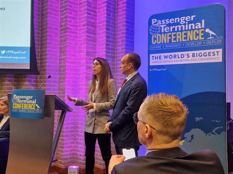 aena's tweet photo. María Rojo, responsable de Planificación de Operaciones del Aeropuerto de Palma de Mallorca:
"Hemos realizado pruebas con tecnología de análisis de vídeo para monitorizar el proceso de escala de las aeronaves y mejorar la predicción de la hora de salida de los vuelos"
#PTExpoConf https://t.co/NpQpagrDHK