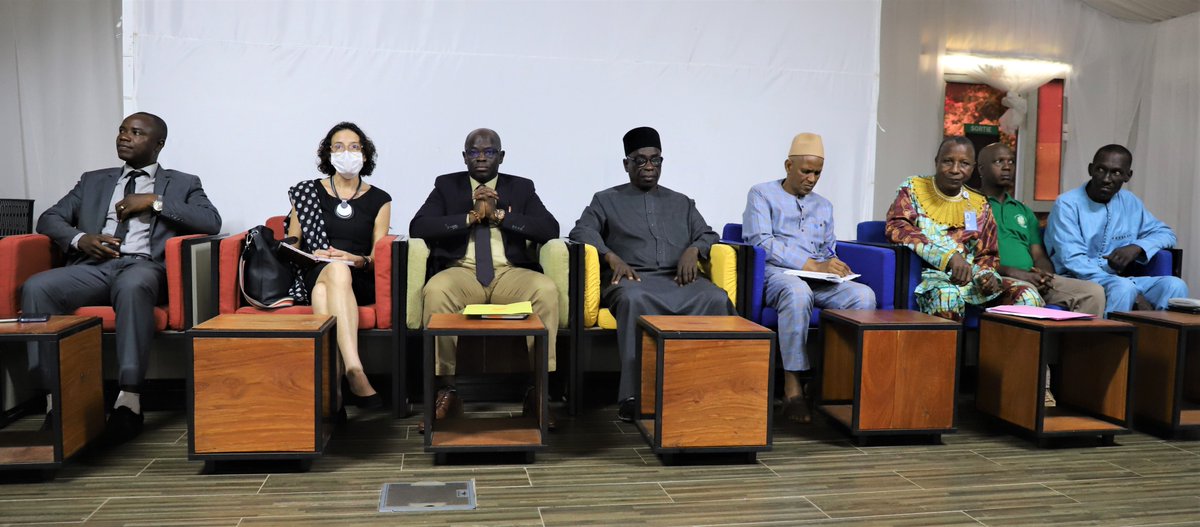 FAOGuinee's tweet photo. La Plateforme #Multi_Acteurs pour une gouvernance foncière responsable s'est réuni pour #formaliser les recommandations issues des états généraux du foncier dans le cadre du processus #réforme_foncière_inclusive en Guinée.
#ZeroHunger
#FAOGN https://t.co/bkVhE0PbCf