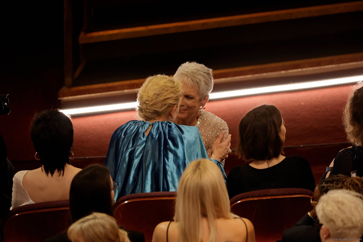 _martremblay's tweet photo. there’s something special about cate blanchett supporting her friends https://t.co/S5EkVzc5ob