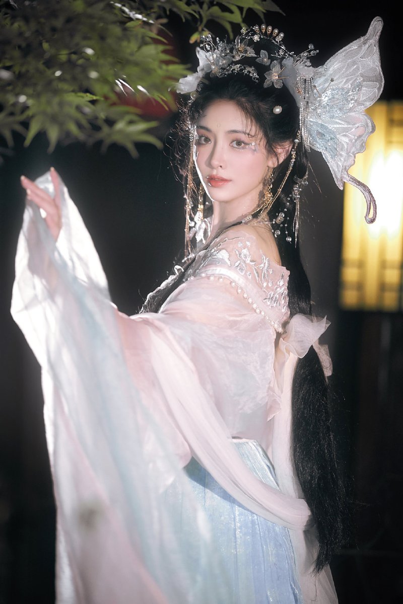 KIKIXU_TH's tweet photo. 🦊20230314 | Weibo update

#เปล่งประกายและเป็นตัวเอง 🦋🧚‍♀️

#สวี่เจียฉี #XUJIAQI #许佳琪 https://t.co/4zRdemgp2U