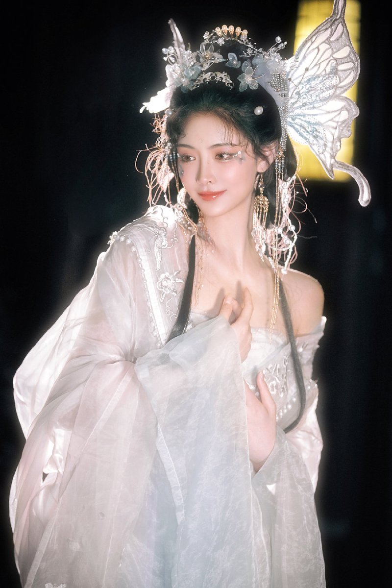 KIKIXU_TH's tweet photo. 🦊20230314 | Weibo update

#เปล่งประกายและเป็นตัวเอง 🦋🧚‍♀️

#สวี่เจียฉี #XUJIAQI #许佳琪 https://t.co/4zRdemgp2U