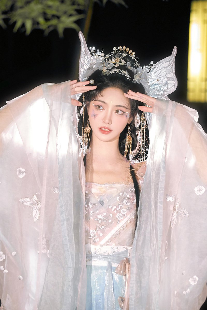 KIKIXU_TH's tweet photo. 🦊20230314 | Weibo update

#เปล่งประกายและเป็นตัวเอง 🦋🧚‍♀️

#สวี่เจียฉี #XUJIAQI #许佳琪 https://t.co/4zRdemgp2U