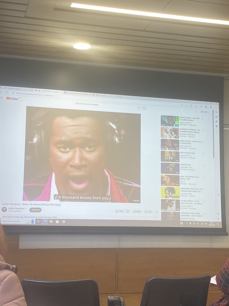 Amyannaweeks1's tweet photo. Traffic getting into hull puts you in a mood but then turning up to lecture with music and your lecturer dancing.., should be mandatory 😂🥰@Carolyn28002033 https://t.co/Pfq51FRWhp