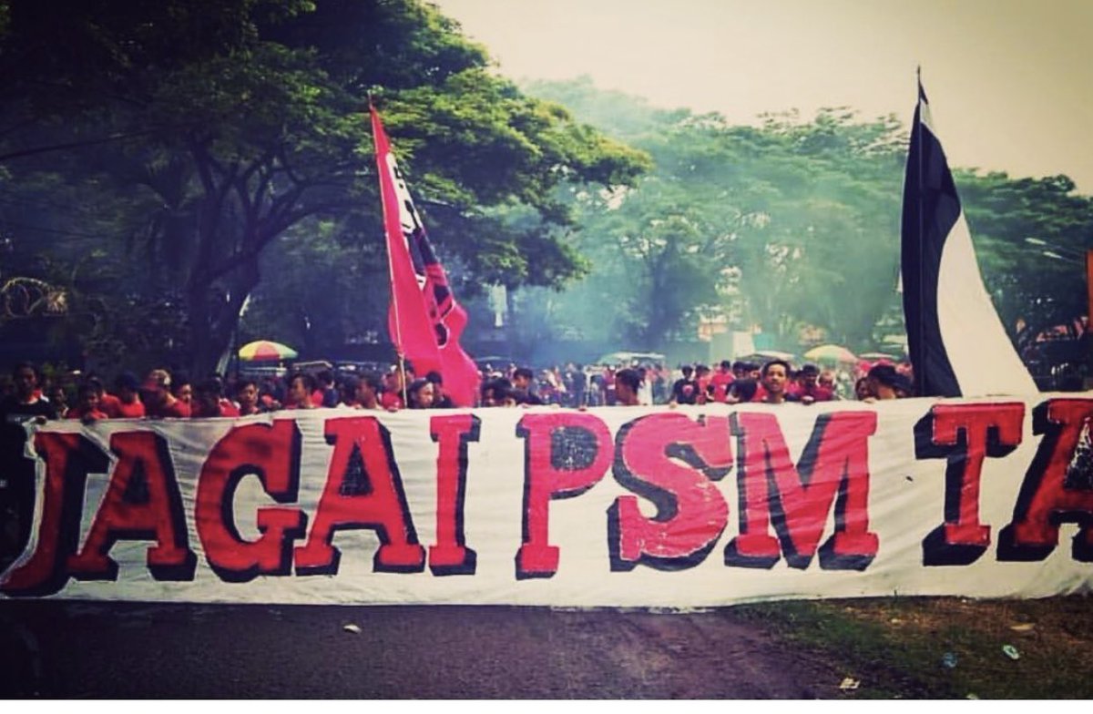 RedGank_PSM's tweet photo. Semua berSATU DeNGAN CINTA - JAGAI PSMTA #ewakoewakikuewai #kitaPSM https://t.co/And22gh3b3