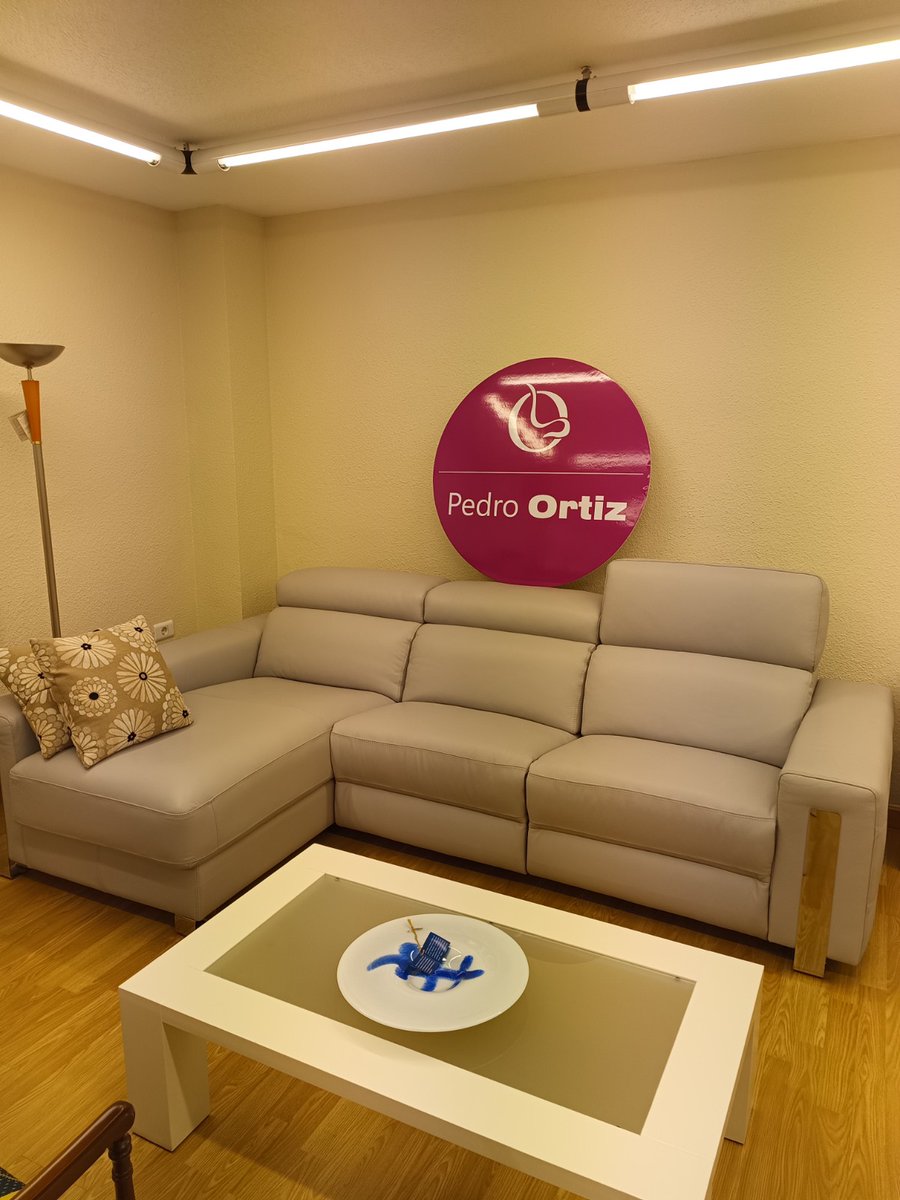 muebleschorda's tweet image. GRANDES ... -  #DescuentosEnSofásEnPielDeCalidad #GrandesDescuentosEnSofás #GrandesProfesionalesEnSofás #OfertasEnSofásPiel #PedroOrtiz #SofáChaisselonge #SofáEléctrico #SofásActuales #SofásCómodos #SofásDeCalidad #SofásEnPiel #Sofás · Ir a la entrada · muebleschorda.com/grandes-descue…