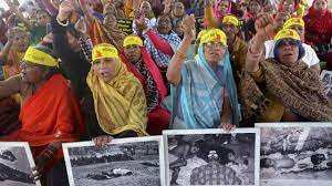 RachnaDhingra's tweet photo. Five organizations of the December 1984 Union Carbide disaster in Bhopal today jointly condemned the Supreme Court’s dismissal of the Curative Petition.  It a “judicial assault on the constitutional and legal rights of the survivors of the Union Carbide disaster" https://t.co/s8WavxOPhv