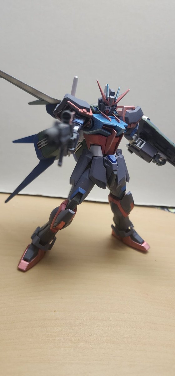 sara_innsi's tweet photo. 作品名
「GAT-X105+AQM/E-X01ストライクガンダム(ミヨリ専用機)」
キット名
「HGCE 1/144 エールストライクガンダム
「もし自分が搭乗するとしたら」をイメージしました！

#FTBC2023 
#オールガンダム https://t.co/FxABsCvaNp