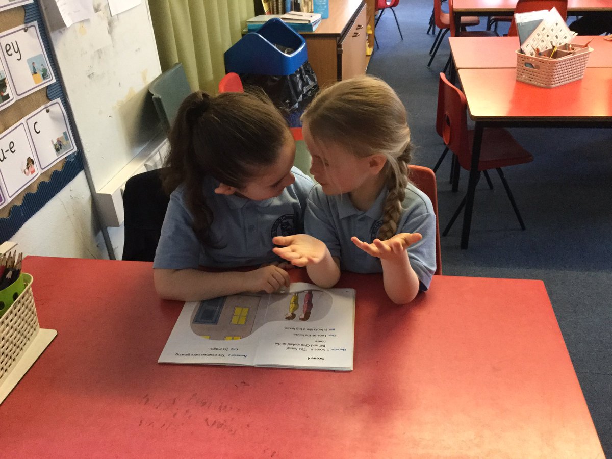 kfinchclass's tweet photo. Today we’re learning about play scripts. We identified the character list, scenes and dialogue, and then had a go at acting it out with a partner. https://t.co/mmEU8Z11MQ