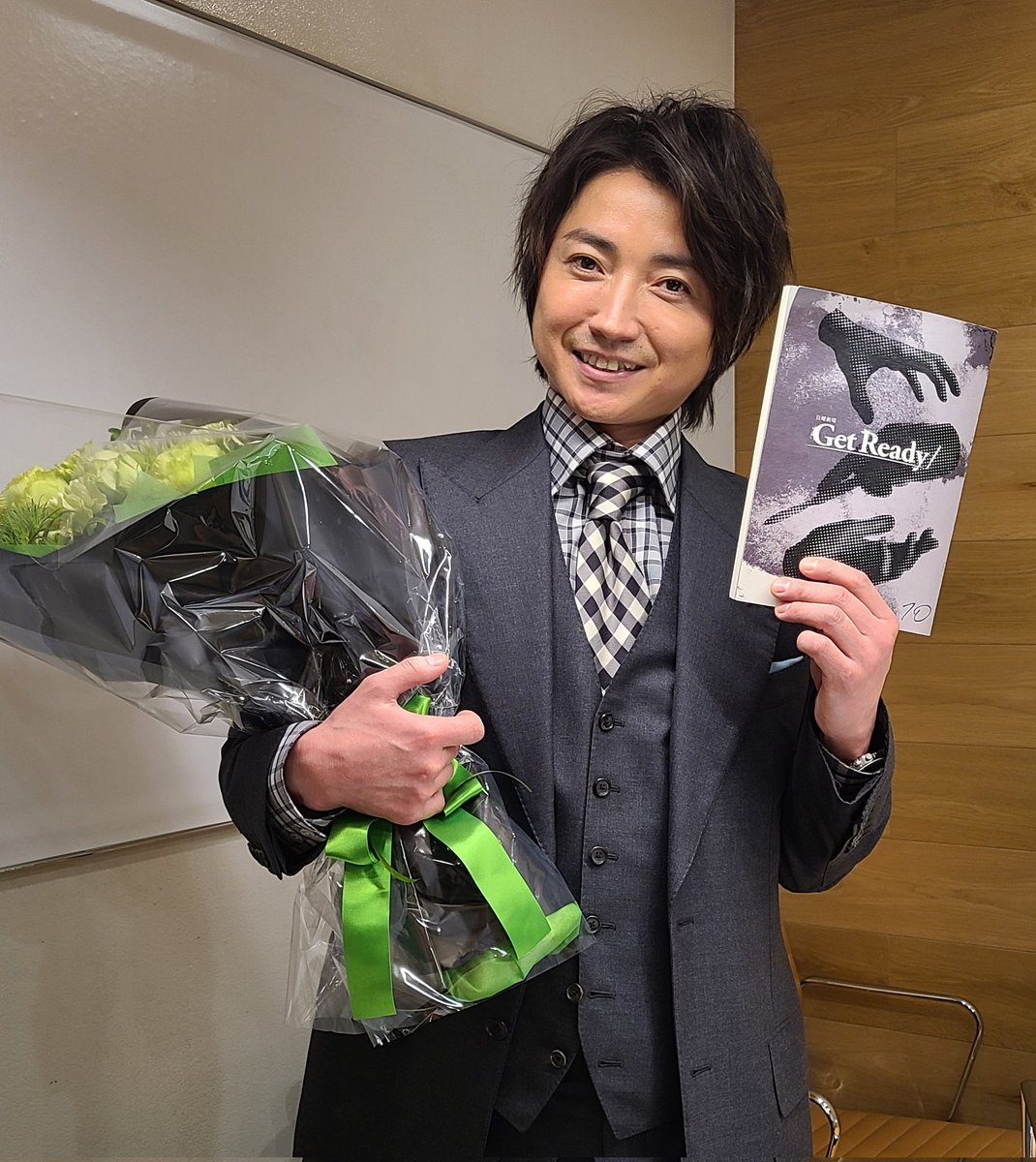 cloverblossoms_'s tweet image. ☠️ Get Ready! (TBS, Sun, 9 pm)

Cast. Tsumabuki Satoshi, Fujiwara Tatsuya, Matsushima Nao, Wataru Hyuga, Ichinose Hayate, Hashimoto Manami, Toma Ami, ect.

E1 10.2%
E2 10.9%
E3 10.3%
E4 9.6%
E5 9.6%
E6 9.9%
E7 9.4%
E8 9.1%
E9 8.3%
E10 6.4% FINAL

Average: 9.37%

#ゲットレディ