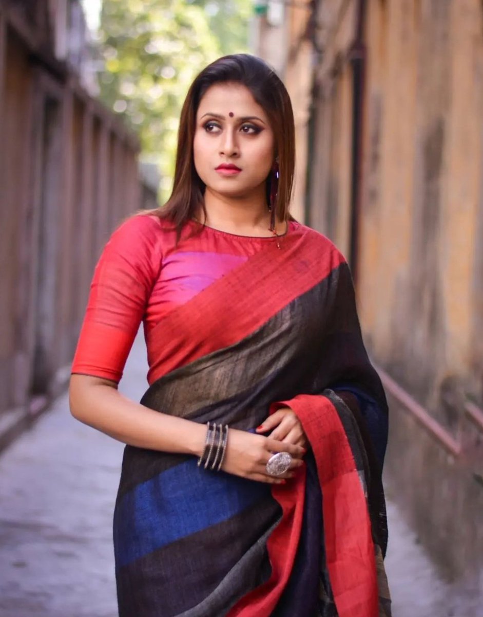 The world has a red carpet for any girl who is determined. Good Afternoon Tweeple Dear's!!! <a href="/LustyChristy/">𝗖𝗵𝗿𝗶𝘀𝘁𝘆 (𝗦𝗢𝗢𝗧𝗛𝗔𝗔𝗧𝗜)</a> @Sana_virgo22 <a href="/hotwifereena/">Mrs.Reena Sinha</a> <a href="/KulSujata/">Sujata kul</a> @Shikha3s4 <a href="/Bhawna_seema/">Bhawna</a> <a href="/duskyteacher/">Dusky teacher</a>  @Vibha2912 <a href="/sonali_shhh/">Sonali Verma</a> <a href="/damini55/">Damini Parmar</a>
