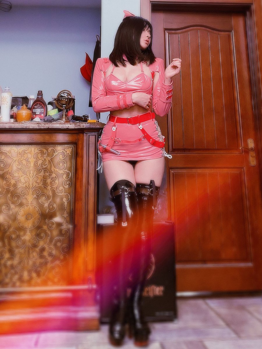 New nurse uniforms, still being revised☺️ https://t.co/h3hqYAe0Wl