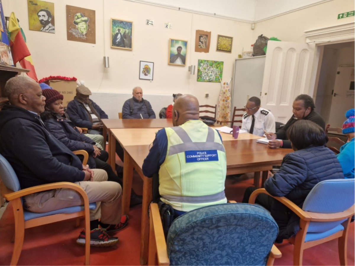 ASPBathNES's tweet photo. Pcso Barrington Scott and chief inspector Ronald Lungu, attended a Bath ethnic minority citizens association (BEMSCA) meeting.
The group enjoyed engaging and discussing on the roles both Scotty and the Chief Inspector do on a day to day basis.
#bemsca #pcso https://t.co/3aXcjGtbT5