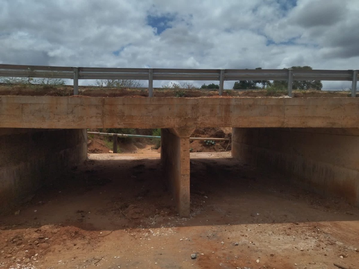 KeRRA_Ke's tweet photo. End of defects liability period inspection of Kandwia Gai Kyuso Tymu road in Kitui County. The road is 31.7 km including town road links in Kyuso town allowing easy access within the town therefore promoting trade.
#connectingdevolvedkenya https://t.co/K9Ji9euavV