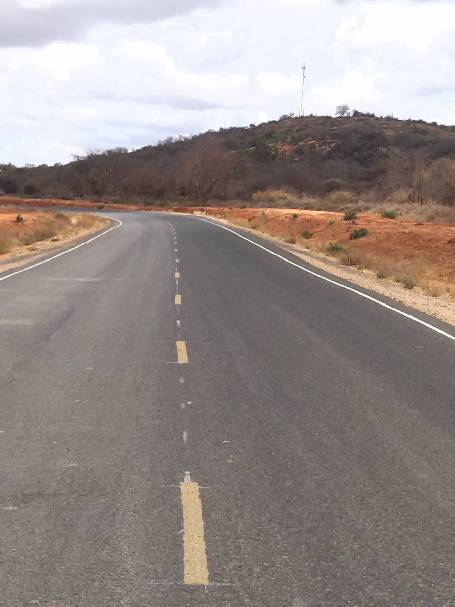 KeRRA_Ke's tweet photo. End of defects liability period inspection of Kandwia Gai Kyuso Tymu road in Kitui County. The road is 31.7 km including town road links in Kyuso town allowing easy access within the town therefore promoting trade.
#connectingdevolvedkenya https://t.co/K9Ji9euavV