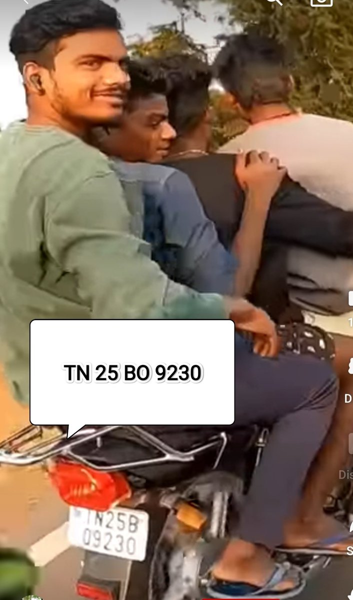 NitheeshSithar2's tweet photo. @ChennaiTraffic  @tnpoliceoffl 
Please take public nuisance complaint.

நாலு பேர் சேர்ந்து போனால் எதுவும் பண்ணலாமா?

மக்களின் நலனுக்காக.

Attached proof video. https://t.co/LKMcKQazpv