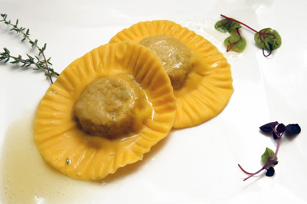 Giornata grigia? Proviamo a portarvi il sole così... 
Aspettando le nuove date di #Girogustando, ci godiamo le immagini più belle delle scorse edizioni🍝📸
Ristorante Dal Falco Pienza Ristorante Konnubio 
#solenelpiatto #pastafattaamano #ConfesercentiS… instagr.am/p/Cpw_DClI1zU/