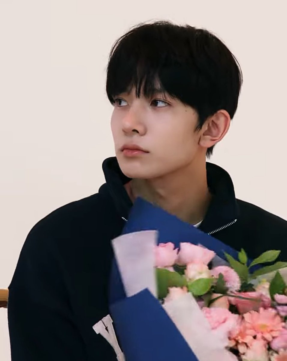 heeseung archive tweet media