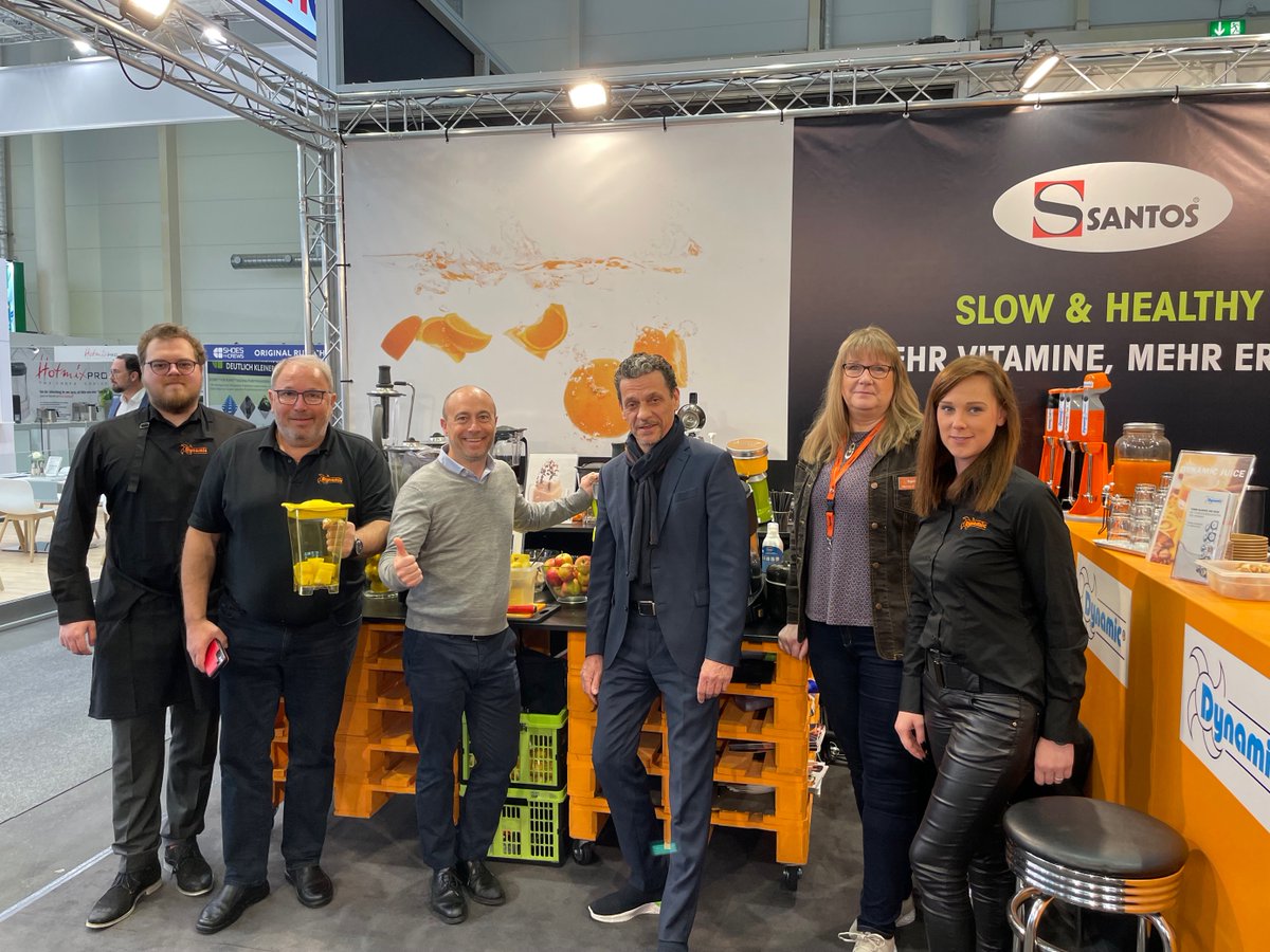 Santos is at Internorga in Hamburg alongside Olger, Lionel, Sandra, Günther and Martina to present its complete range of blenders, but also its citrus juicers, juice extractors and cold press juicer. 🍊
Meet us in Hall B6 Stand 407 to discover our appliances in demo.
#INTERNORGA