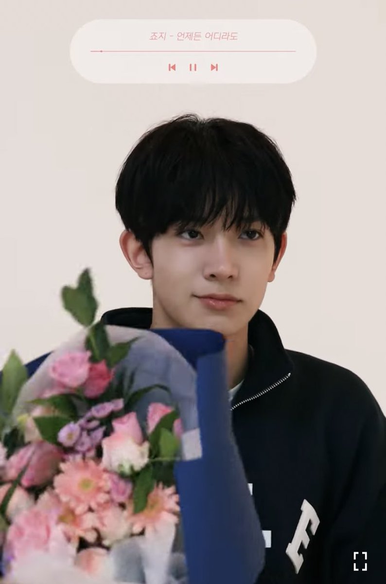 moonandenhypen's tweet photo. Lee Heeseung 이희승 PLAYLIST 🎧

TFW (That Feeling When) - ENHYPEN

죠지 - 언제든 어디라도 https://t.co/iFTqclQU1W