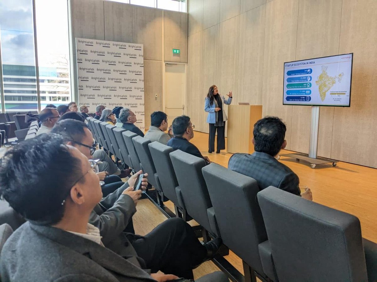 startupindia's tweet photo. On Day 1 of the International Workshop, Nikita Kochhar, #StartupIndia, presented the growth of the Indian startup ecosystem and the potential for collaboration between India & the #Netherlands.
#SRFInternational #CapacityBuilding #Startups #StateRankingFramework https://t.co/JsqAHkvcC7