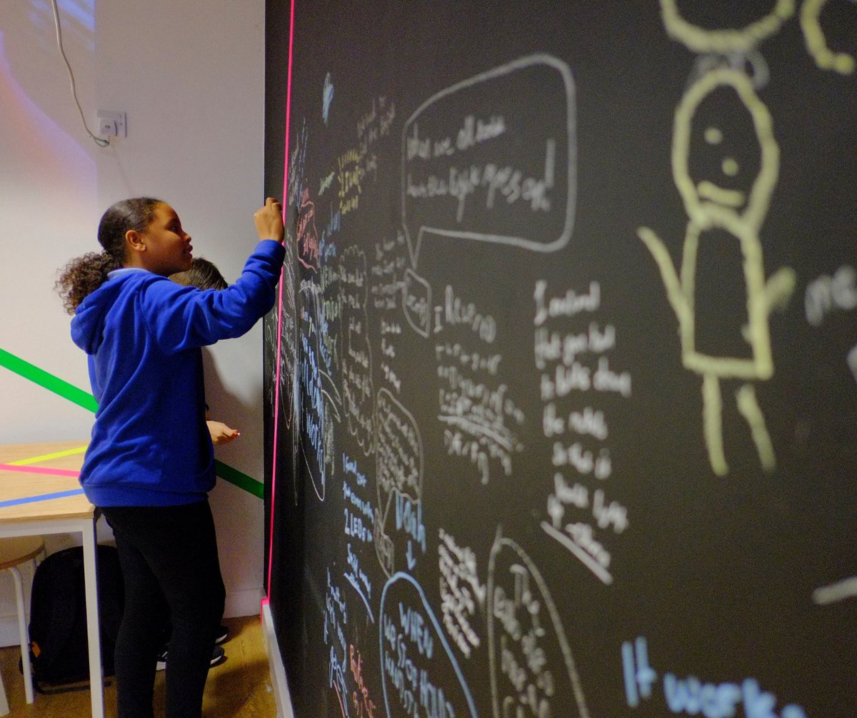 discoverypark_'s tweet photo. Just 20 minutes away from Discovery Park, Discovery Planet brings inspirational experiences to the heart of the local community, at the same time as providing an accessible way to learn 🌎🧬
#discoveryplanet #discoverypark #schools #lifescience
Photo credits: Pete Bateson https://t.co/sypbtgbK1h