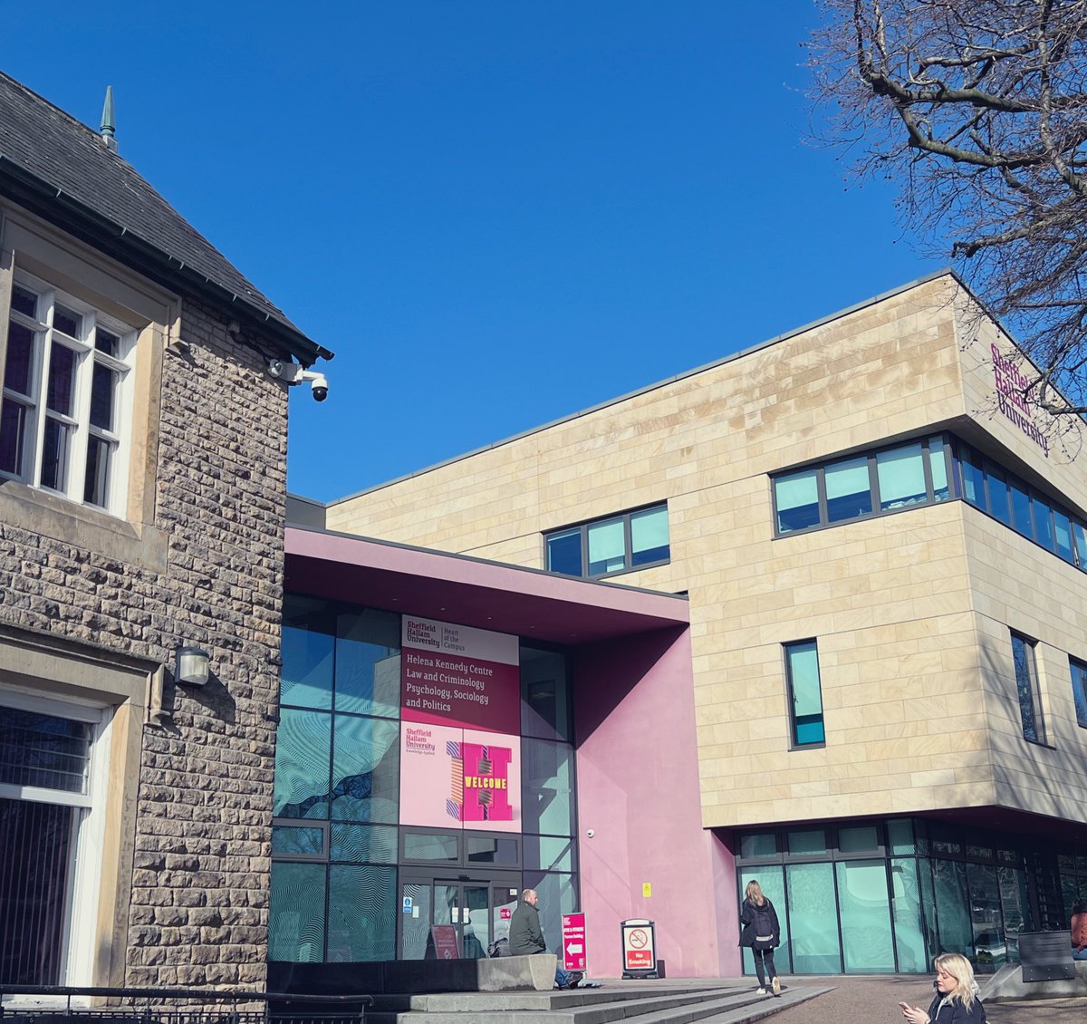 kirstyteague_'s tweet photo. Back in sunny Sheffield today for a talk to @sheffhallamuni students about preventing CSE by working with people w/ sexual convictions #StopCSE https://t.co/ZZclEDpjW1