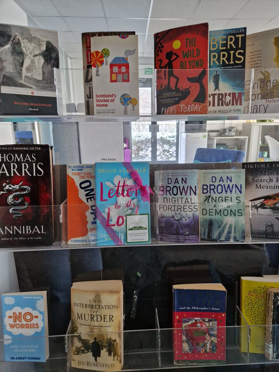 isstirling's tweet photo. We popped into the fantastic new wellbeing space in Cottrell. Visit Loch View Wellbing Suite today (2A1, beside Queens Court entranc), and you might find a book left by a Book fairy 💚 #IBelieveInBookFairies #StirWellbeingWeek https://t.co/o2WMf3CwQ7