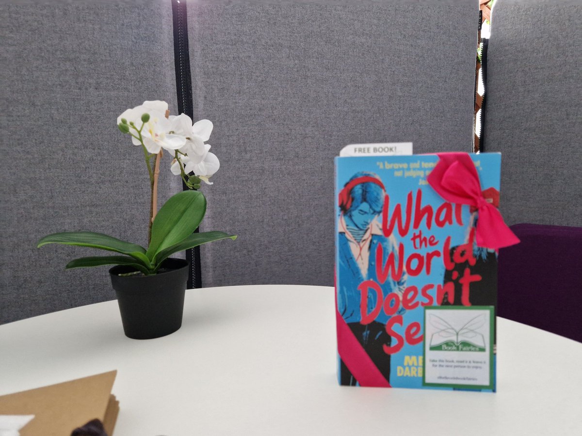 isstirling's tweet photo. We popped into the fantastic new wellbeing space in Cottrell. Visit Loch View Wellbing Suite today (2A1, beside Queens Court entranc), and you might find a book left by a Book fairy 💚 #IBelieveInBookFairies #StirWellbeingWeek https://t.co/o2WMf3CwQ7