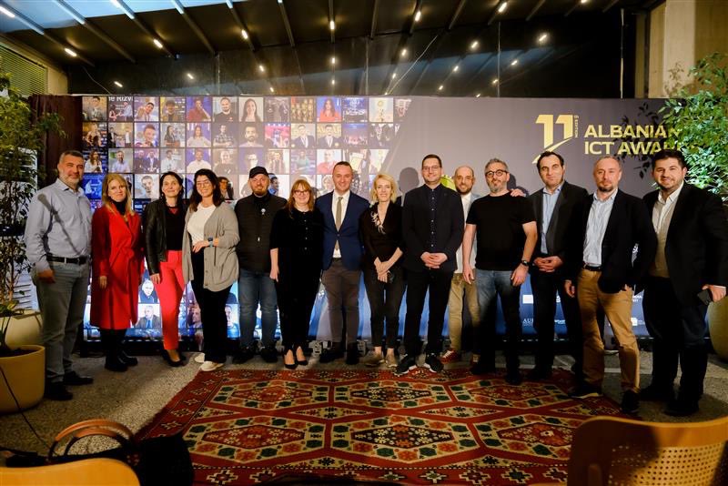 albania_unicef's tweet photo. Joining the @AwardsICT 11th launch.
#UNICEFAlbania is a staunch supporter of the innov & tech ecosystem, by young people, for young people, building 21 century skills & direct support for youth start-ups.
Supported within #QËNDRO project, funded by @ItalyinAlb & impl by #ALBICT. https://t.co/q6kRUV8jzE