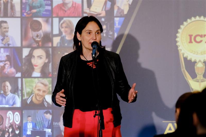 albania_unicef's tweet photo. Joining the @AwardsICT 11th launch.
#UNICEFAlbania is a staunch supporter of the innov & tech ecosystem, by young people, for young people, building 21 century skills & direct support for youth start-ups.
Supported within #QËNDRO project, funded by @ItalyinAlb & impl by #ALBICT. https://t.co/q6kRUV8jzE
