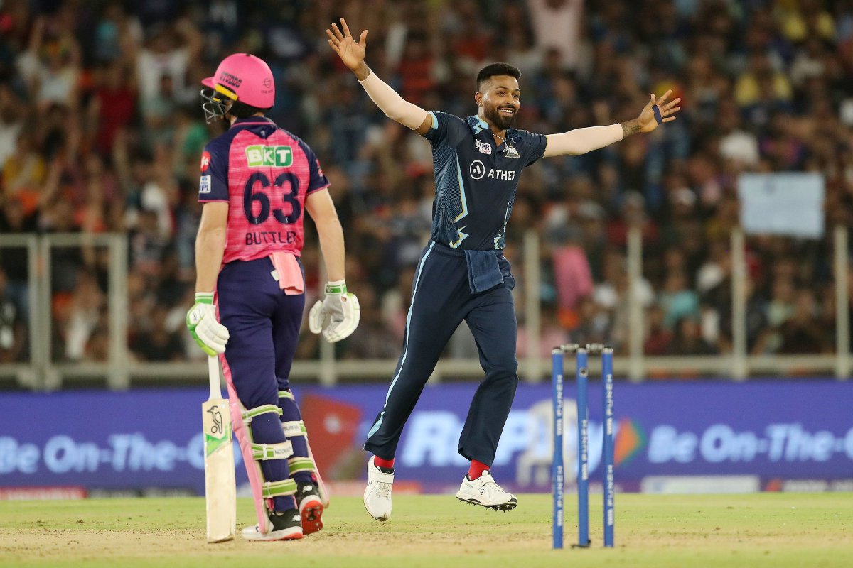 gujarat_titans's tweet photo. Like for Hardik the Batter 💙
Retweet for Hardik the Bowler 🔁

#TitansFAM #AavaDe https://t.co/7R8JR2BHw9