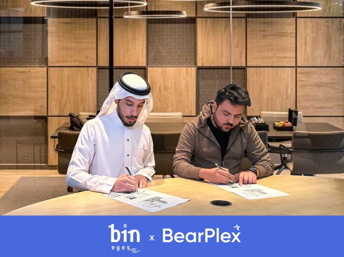 BearPlexDigital's tweet photo. Tech giants unite! BearPlex and Bineyes team up to revolutionize the IT industry 🚀. By combining their expertise and resources, the CEOs, Abdulrahman Basalamah and Hamad Pervaiz, are unstoppable! 💪🏼
#BearPlex #Bineyes #Partnership #Technology #Innovation #Revolutionize #IT #Tech https://t.co/nmDfldZ9AA