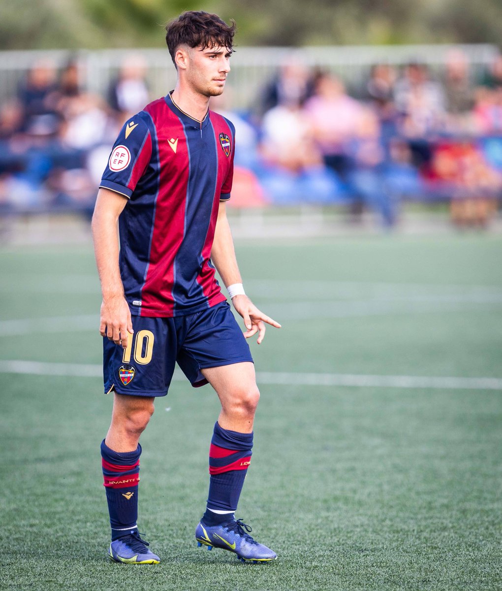 CanteraGranota's tweet photo. ⚽️ ¡Vuelve la liga de nuestro Juvenil A!

𝙿𝚛𝚘́𝚡𝚒𝚖𝚘 𝚙𝚊𝚛𝚝𝚒𝚍𝚘🆚 @FCC_Cantera 

📅 SAB 18 
🕐16H
📍Ciudad Deportiva de Buñol 

#OrgullGranota https://t.co/ulfJIBHjCS