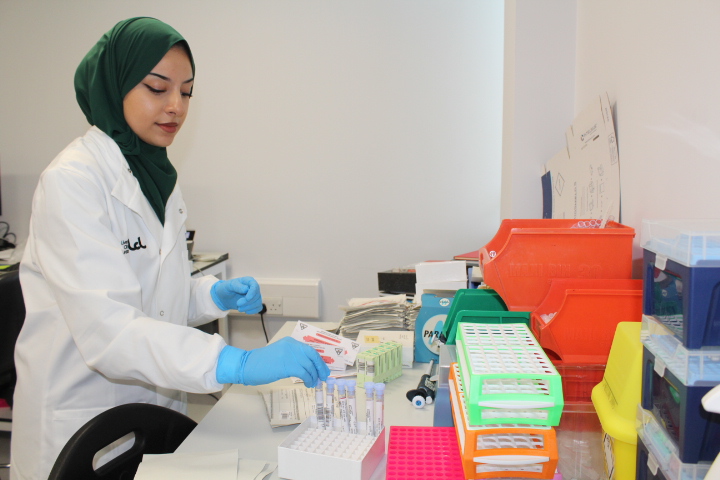 Last year we moved from the Duncan Building to the new labs in CSSB, part of the new Royal Liverpool Hospital. Awtad, MLA in Clinical Trials, tells us about the patient &amp; staff benefits of the move🔬

Read more here: bit.ly/407K3dM

#HealthcareScienceWeek #HCSWeek2023