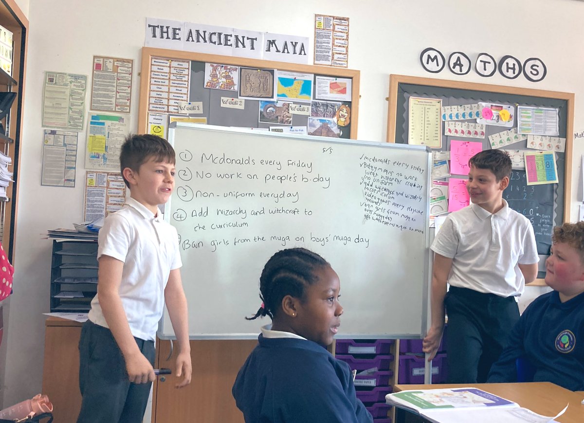WCPSc2023's tweet photo. Boys vs Girls this morning! The boys were given the chance to make some new school rules; the girls created a banner to share how they felt about this! We then recapped sentence types and considered the impact they can have on the audience @WCommonPS #WCPSliteracy #hookwithabook https://t.co/n9N1TmTumJ