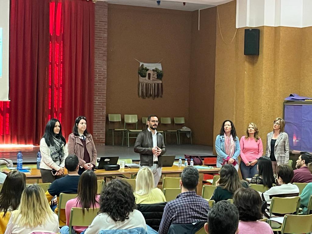 Orientacionalmeria tweet media