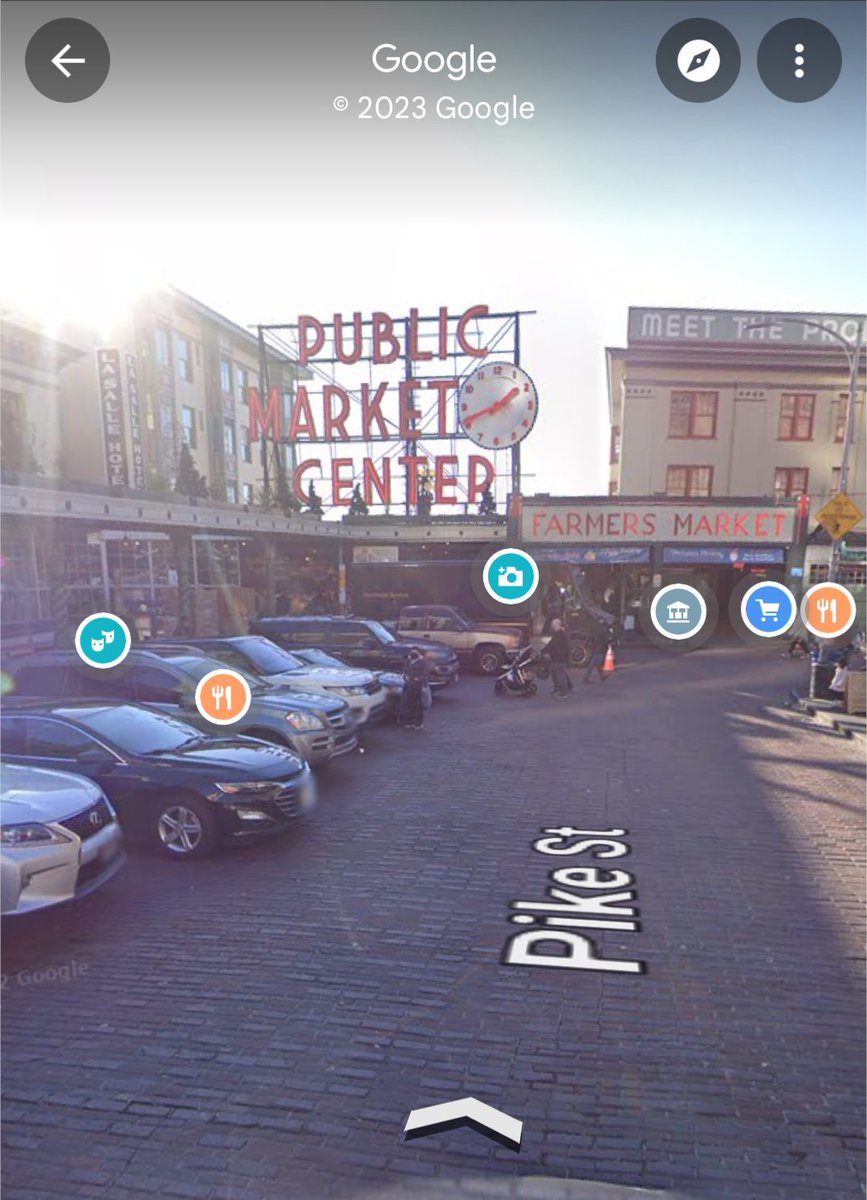 A Starbucks in Schipol Airport had this lovely <a href="/Qagggy/">Qagggy!</a> approved people-centered vision of what Pike Place Market could look like. Too bad <a href="/CityofSeattle/">City of Seattle</a> isn't willing to embrace such things and it's filled with parked cars instead.