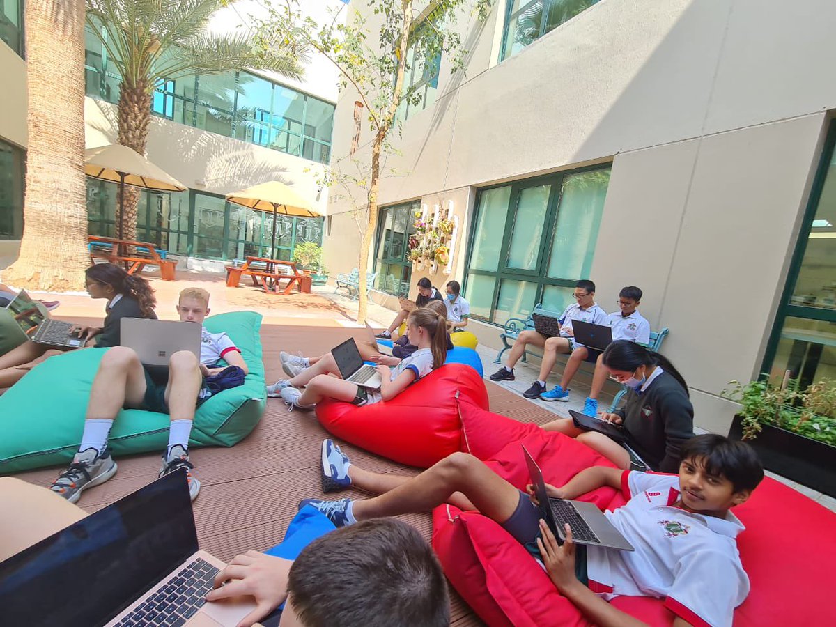 JCD_ArabicB's tweet photo. Year 10 are enjoying their outdoor time during the Arabic lesson @JumeirahCollege @GEMS_ME #Arabicweek https://t.co/NSczjIXf1x