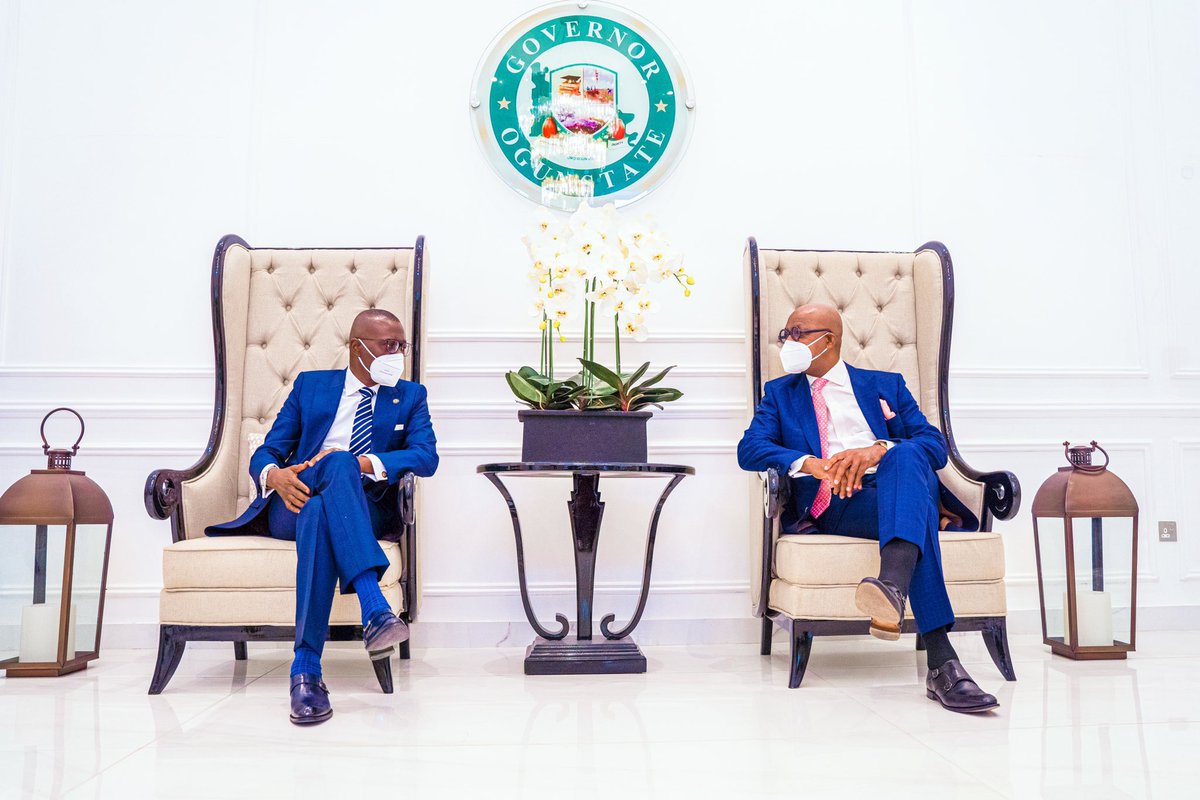 Toksgreat's tweet photo. My governor and my governor. @dabiodunMFR @jidesanwoolu #Onemoreterm✅ https://t.co/MlXipXU0mv