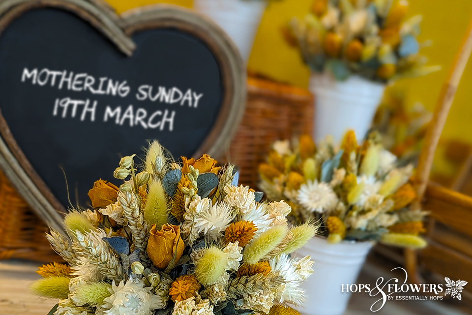 Last chance to order some beautiful #driedflower bouquets and gifts for Mother's Day! - essentiallyhops.co.uk/product-catego…