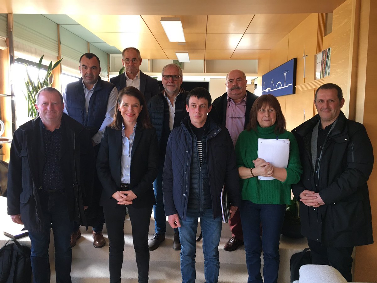 Rdv avec <a href="/C_MORANCAIS/">Christelle MORANÇAIS</a>
✅ Promouvoir les #métiers agricoles auprès des jeunes 
✅ Préserver la vocation #élevage de la région
✅ Renforcer l’autonomie énergétique des territoires avec #méthanisation et #photovoltaïque
✅ Mobiliser la ressource en #eau face au changement climatique