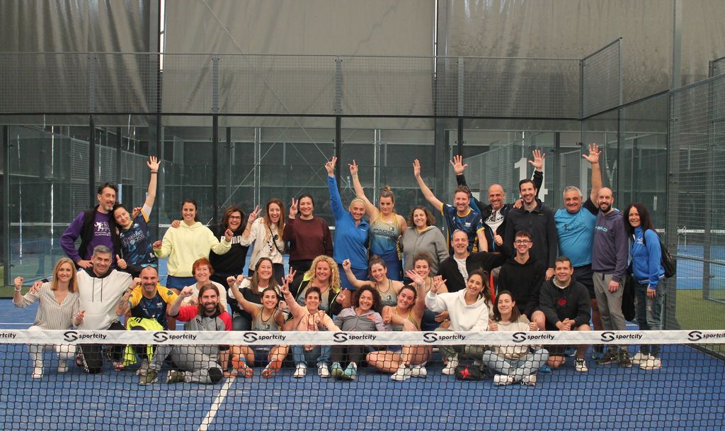 INTENSO FIN DE SEMANA EN VALENCIA

Muy movidito estuvo este fin de semana en Valencia ... LA LIGA FEDERADA POR EQUIPOS ,donde la convivencia  fue la GRAN GANADORA... buenísimas  anécdotas uniendo así  aun mas a este grupo -. #Alicante #autonomico

padelclubalicante.com/index.php/liga…