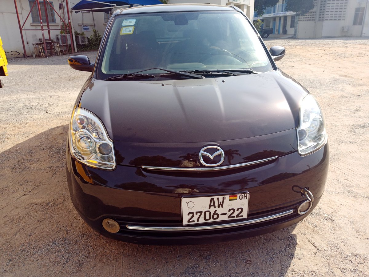 repYB's tweet image. Mazda Verisa, 1.3L engine, chilling a.c, ONLY GHS 40,500. Call 0574287401. 

#sark #KNUSTGraduation #Nana Ama #Media General #Eii
