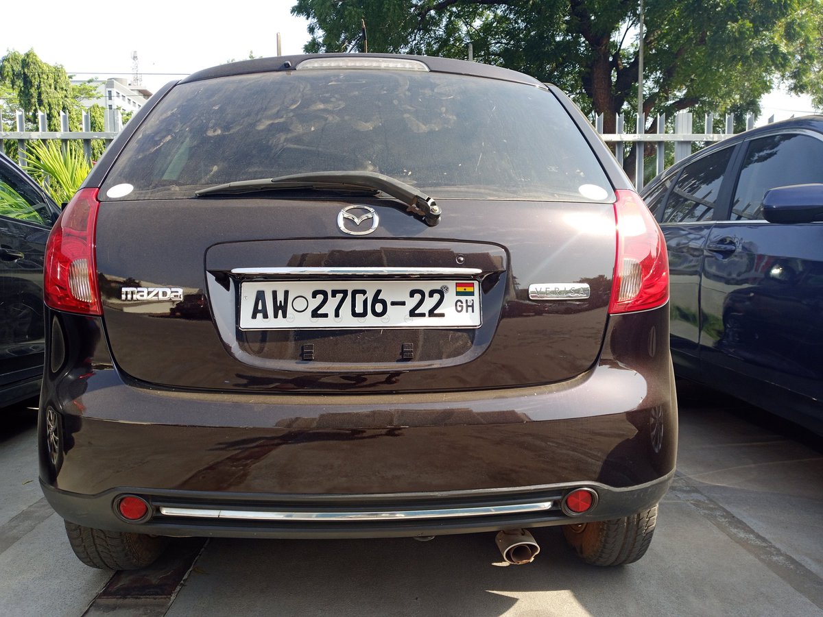 repYB's tweet image. Mazda Verisa, 1.3L engine, chilling a.c, ONLY GHS 40,500. Call 0574287401. 

#sark #KNUSTGraduation #Nana Ama #Media General #Eii