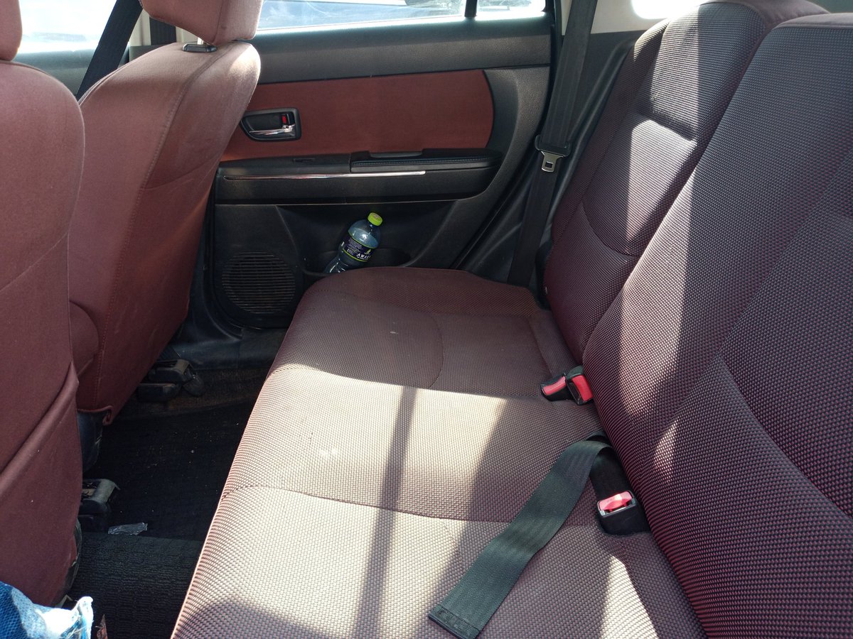 repYB's tweet image. Mazda Verisa, 1.3L engine, chilling a.c, ONLY GHS 40,500. Call 0574287401. 

#sark #KNUSTGraduation #Nana Ama #Media General #Eii