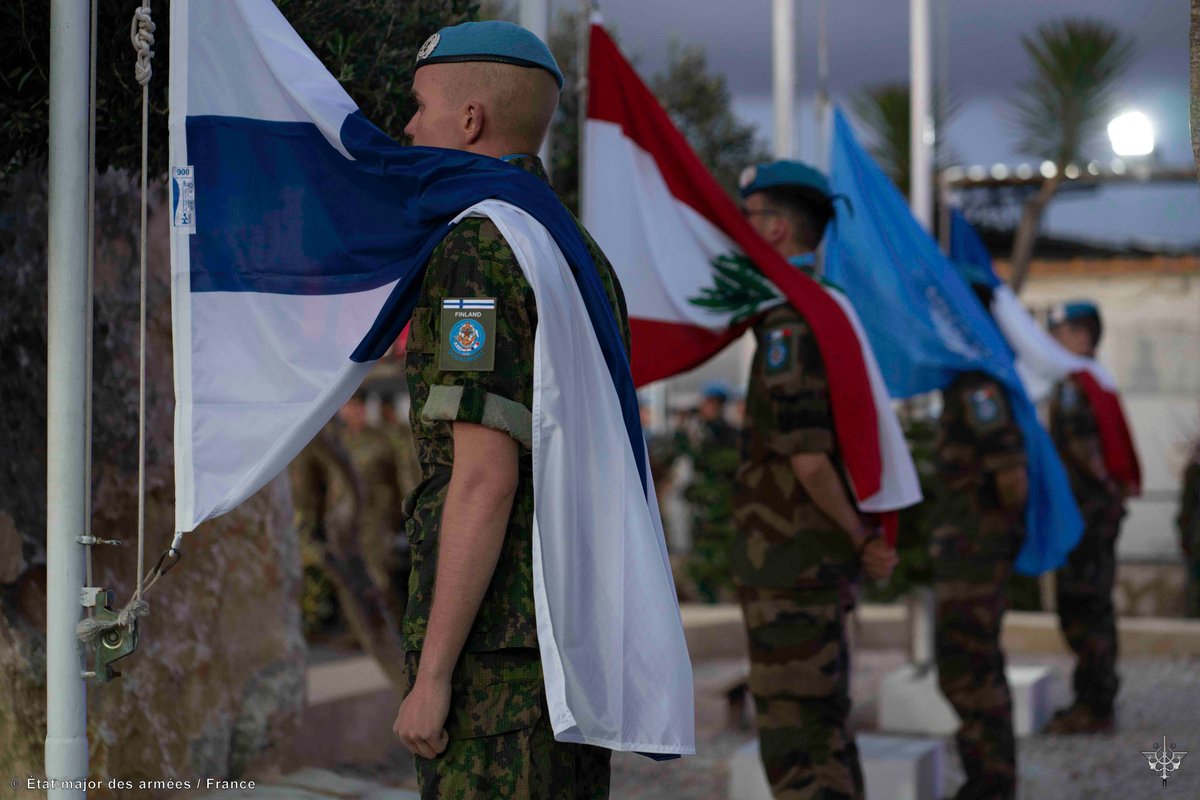 EtatMajorFR's tweet photo. #Daman | Transfert d'autorité de la Force Commander Reserve au sein de la @DAMAN_UNIFIL_FR
Le COL Delcourt, chef de corps du @RICM_off, prend le commandement du 45e mandat de la FCR.
➡️C'est l'occasion de saluer le travail accompli par les militaires 🇫🇷 au service de la paix. 🇱🇧 https://t.co/urDmTVmE3T
