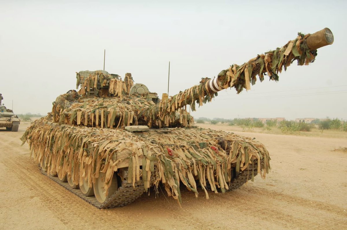 NewsIADN's tweet image. #IndianArmy to procure Integrated Mobile Camouflage Systems for vehicles.

These new camos will reduce thermal &amp;amp; radar signatures as well.

P.S. - Image for representation purpose only.

#IADN