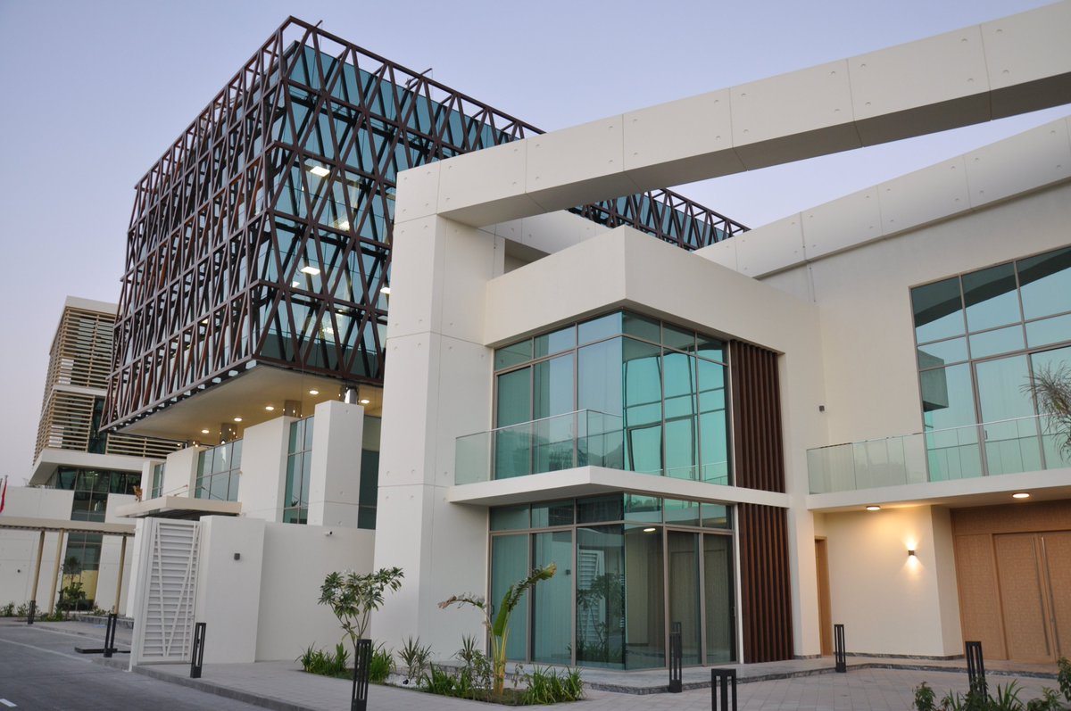 MakanConsulting's tweet photo. Indonesian Embassy in Abu Dhabi created by Makan Architects and Engineering Consultants.
#architecturaldesign #engineeringconsultants https://t.co/kKmh0imkxx