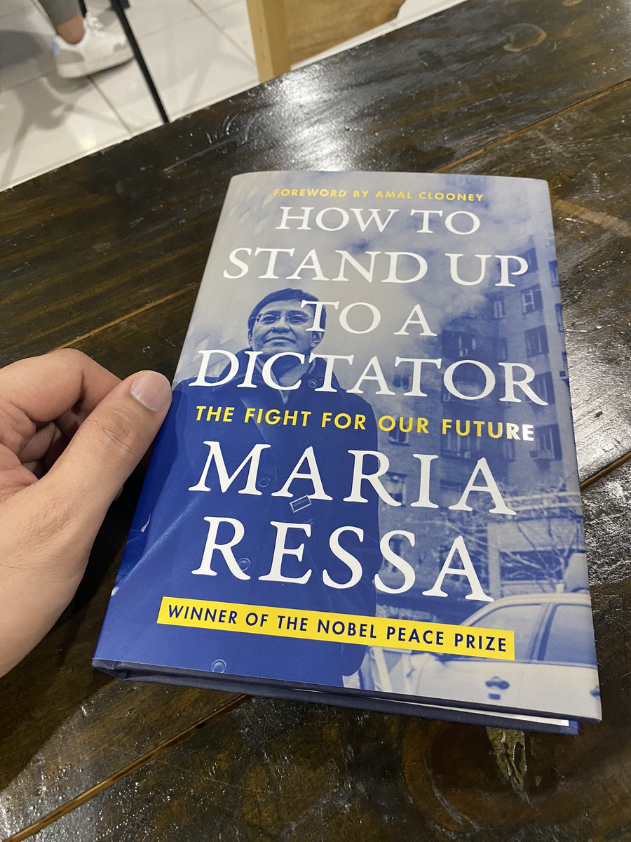 patricemarco_'s tweet photo. My 6 hour delayed flight read. ✨

#howtostanduptoadictator #mariaressa #nobellaureate https://t.co/rN6lNokybP
