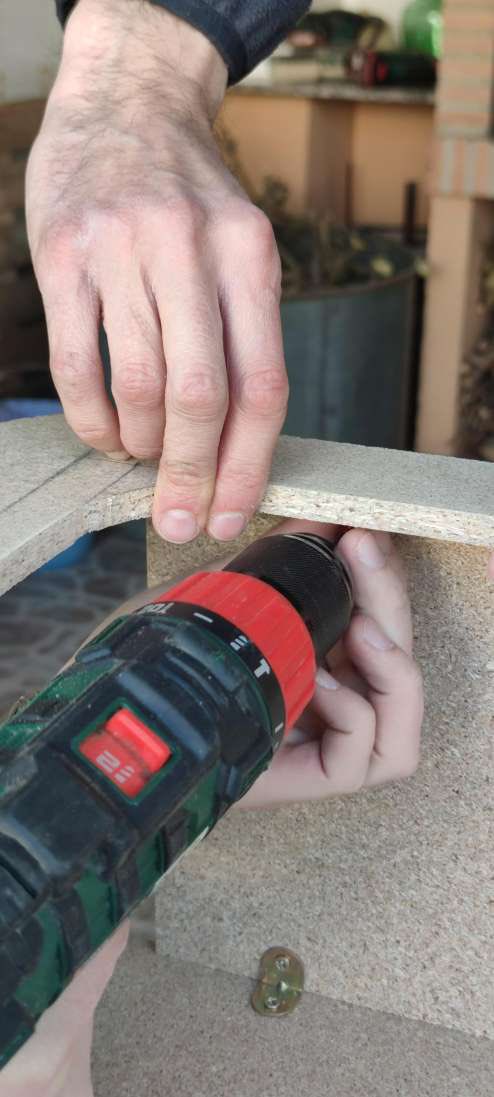 fallaimmaterial's tweet photo. Estem a punt de conèixer el ninot de #FallaImmaterial23!! 👩🏽🏭🧱🔩👏🏼 Ací van algunes pistes. Què serà?
El proper dia 15 a la plantà de la @arrancapinsfest podrem veure'l per primera vegada. 😉 Vos contarem ací tots els detalls!
#ninot #fallas2023 #falles2023 #Sentiment https://t.co/EJcDQnFlOy